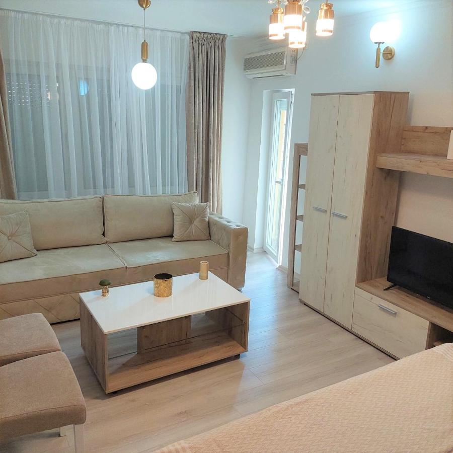 City Lux Square Apartments Skopje Exterior photo